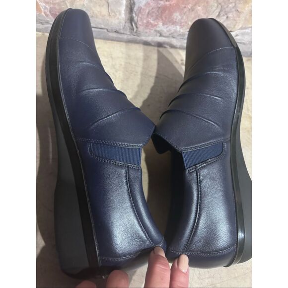 Clarks Collection Navy Leather Ruched Comfort Slip-On Loafers Sz 12M - Picture 7 of 10